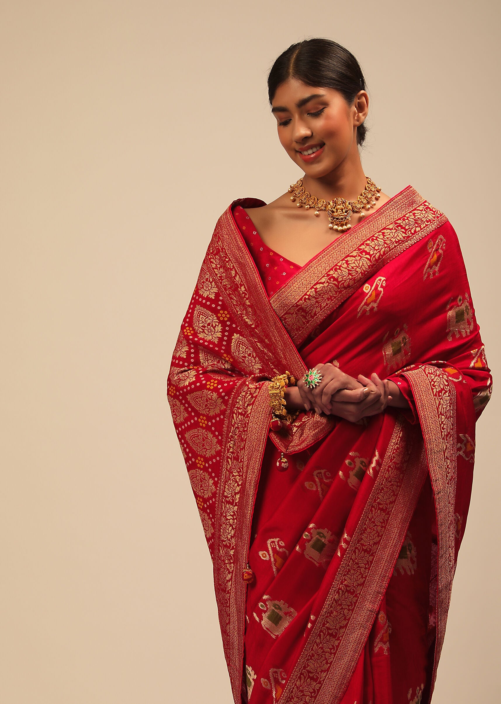 Elegant Red Art Silk Banarasi Saree: Perfect for Weddings & Special Occasions