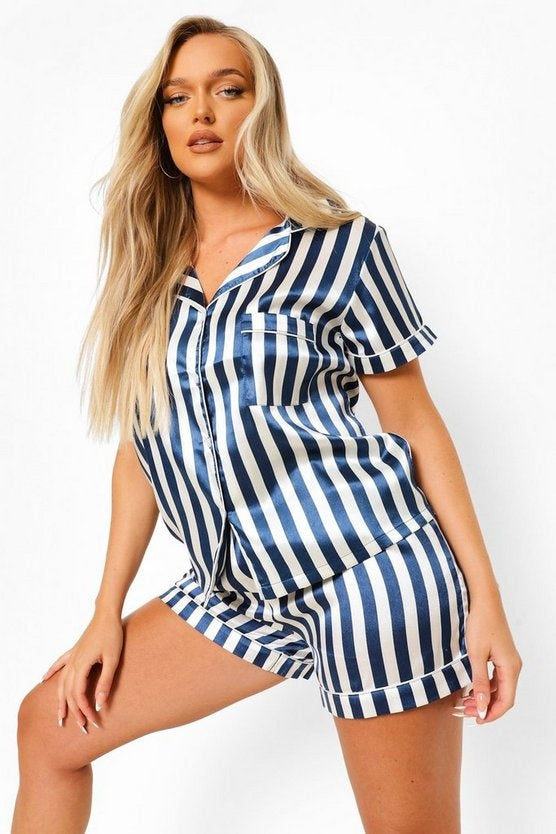 Navy Blue Striped Printed Lounge Wear.